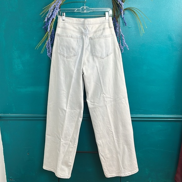 So brand 527 super high-rise, wide leg, bleached out lightly distressed jeans - Picture 7 of 7